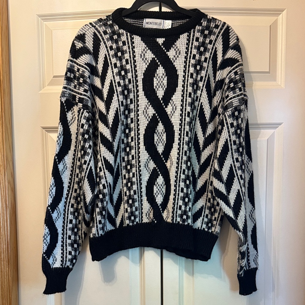 Vintage Bold Geometric Black and White Cozy Sweater- Montebello Size XL